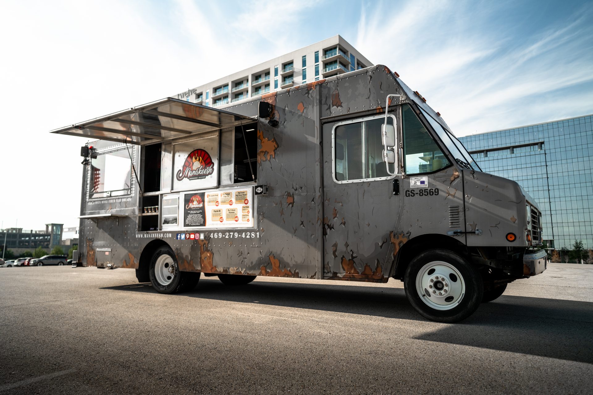 Full exterior with serving window open